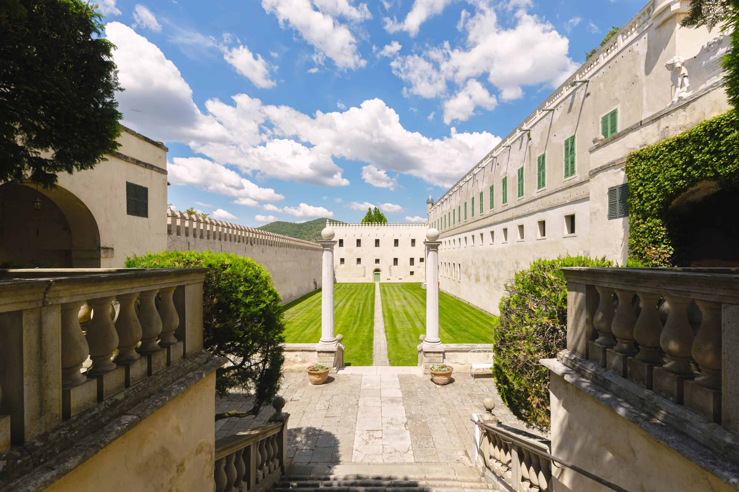 cortile dei giganti castello del catajo